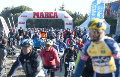 Más de 1500 bikers se dieron cita en la Clásica de Valdemorillo