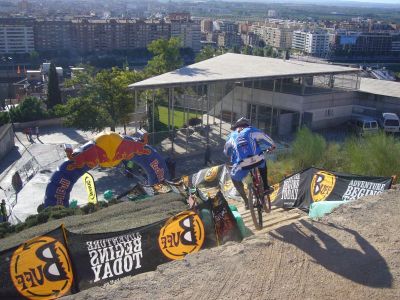 La emoción del descenso urbano: Down Town de Lleida