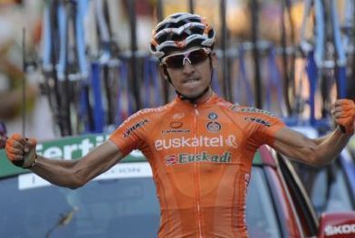 Igor Antón triunfa en el regreso de la Vuelta a Euskadi