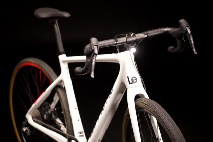  LeMond redefine el ciclismo con la All-Road equipada con el motor MAHLE X35+