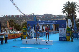 Mario Mola bronce en Analya
