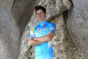 Tres corredores del Astana heridos mientras preparan el Tour