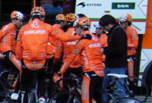 Concentraci&oacute;n del equipo ciclista Euskaltel Euskadi 