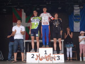 Mikelats Trespalacios (Bikezona) alcanza el podio en Muskiz