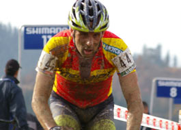 Jos&eacute; Antonio Hermida segundo en Ispaster detr&aacute;s de Van der Linden