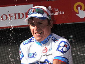 Yauheni Hutarovich soprende a los favoritos