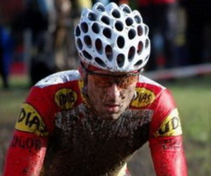 Tino Zaballa firma por el Loul&eacute;-Louletano