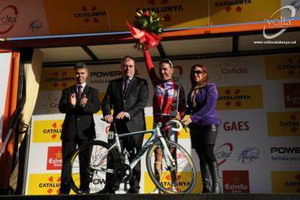 Purito recibe el trofeo como ganador del UCI World Tour 2012
