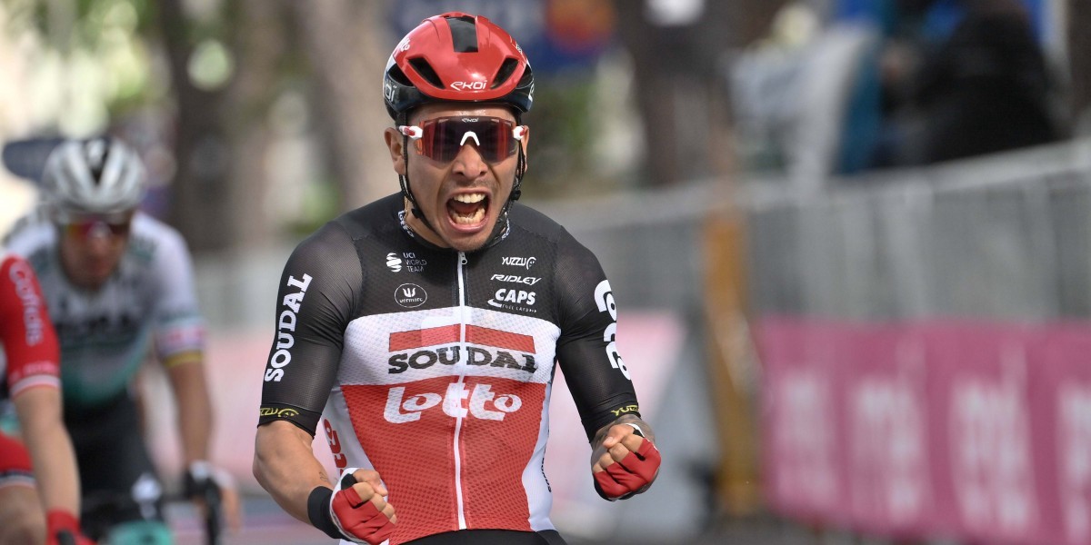 Vídeo Giro de Italia: Caleb Ewan se lleva la quinta etapa
