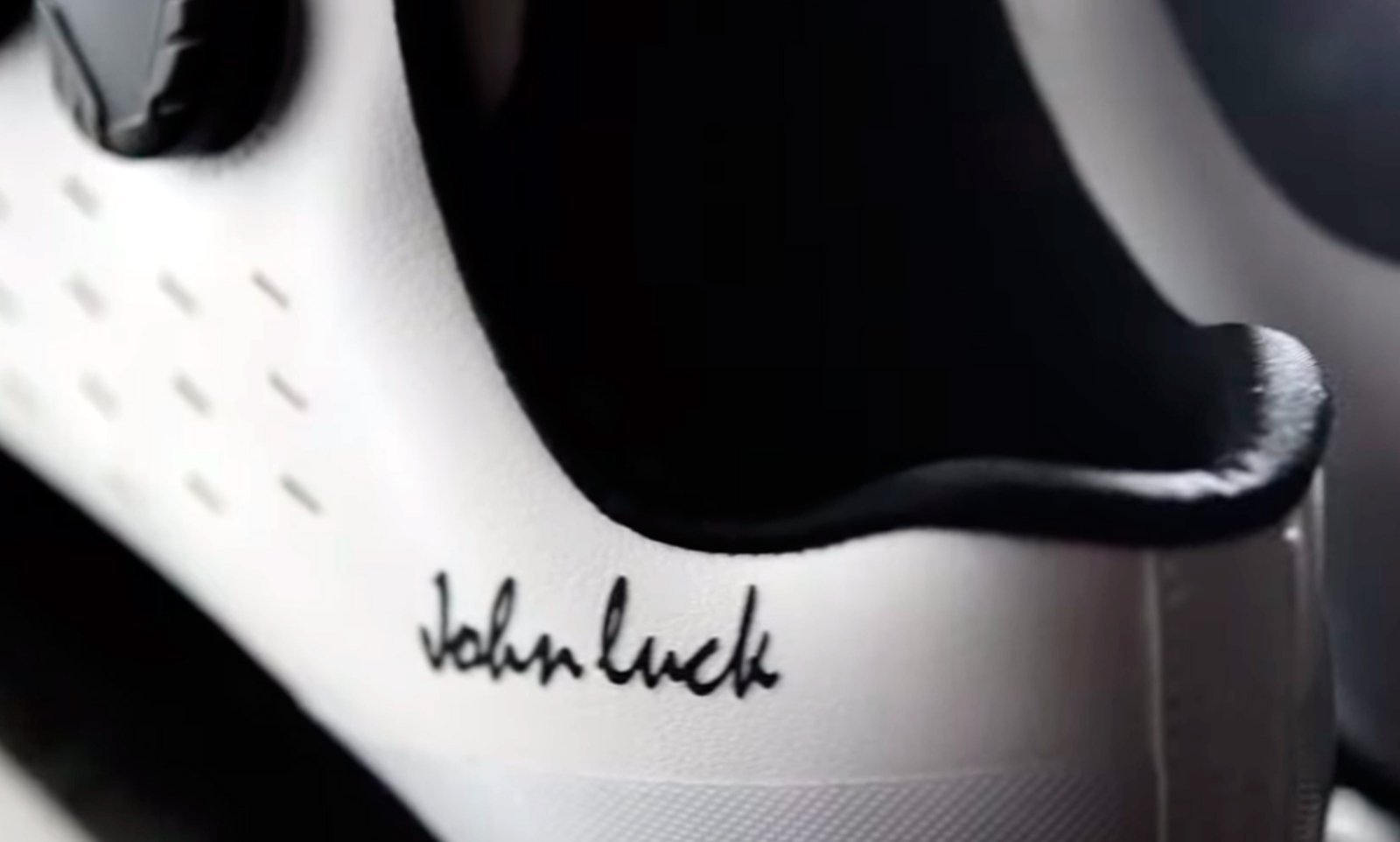 Vuelven las zapatillas John Luck, una marca mítica para los amantes del ciclismo