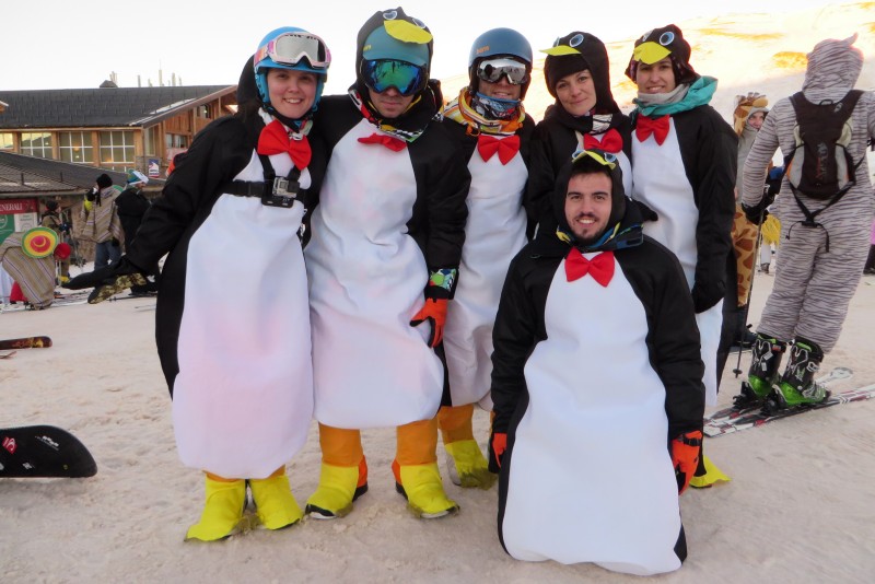 300 esquiadores participan el descenso de Carnaval 