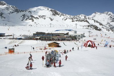 Esquiar en verano-Stubai Galcier