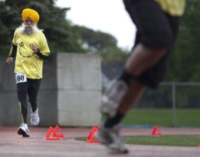 Fauja Singh un correrdor de Maratones de 100 años