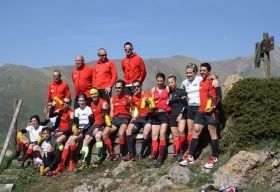 La Selección Española de Carreras por Montaña prueba el terreno de los Skygames 