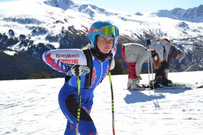 El equipo francés femenino de Copa del Mundo de Esquí Alpino en Grandvalira