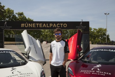 Fernando Alonso invita a Pau Gasol a #ÚneteAlPacto