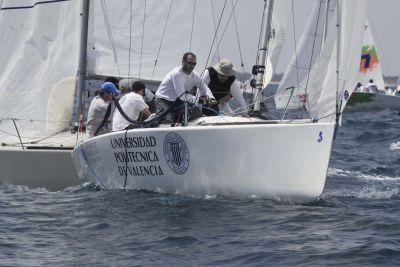 El barco Universitario se alza con el Trofeo SM La Reina