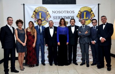 Blanca Manchón recibe el premio Corazón de León