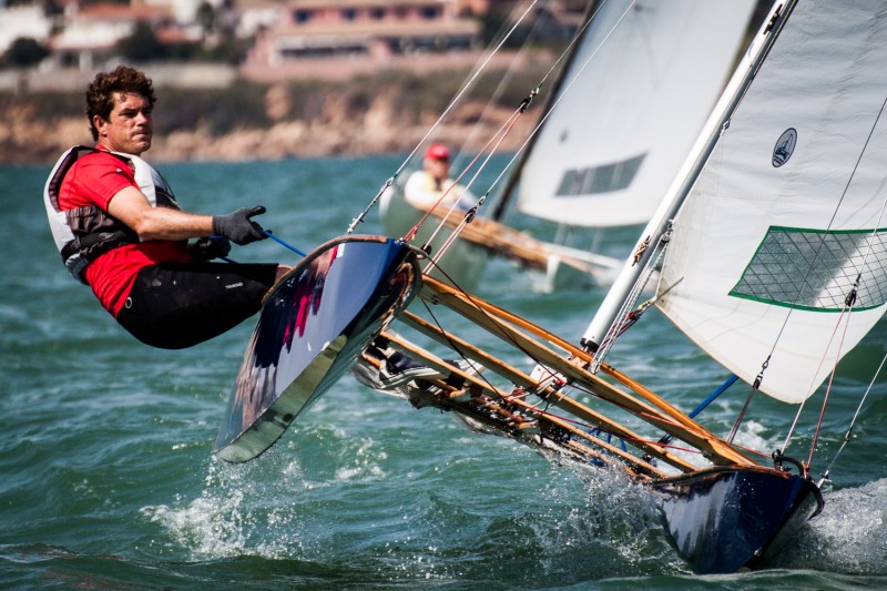 Carlos de Bricio levanta la Copa de España de Patín a Vela