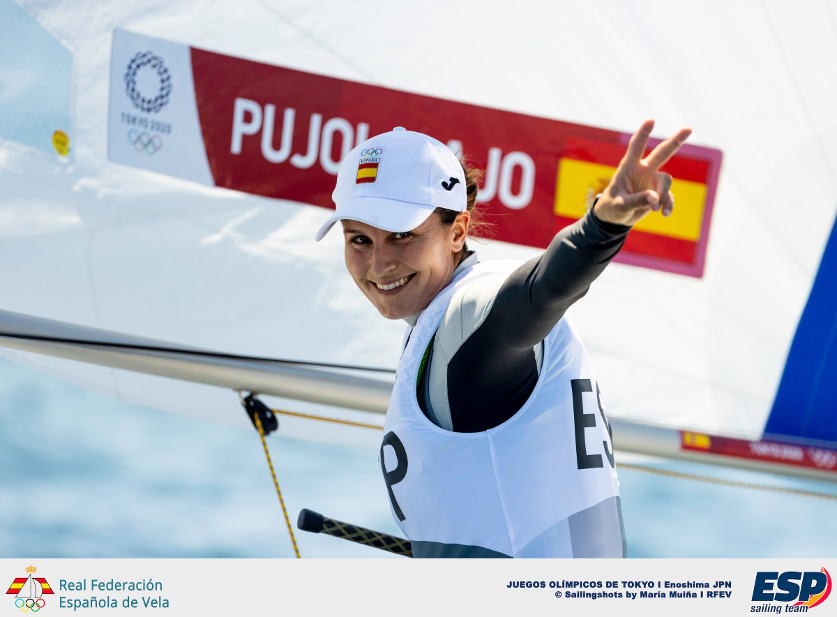 Cristina Pujol gana la regata inaugural de los JJOO de Tokio
