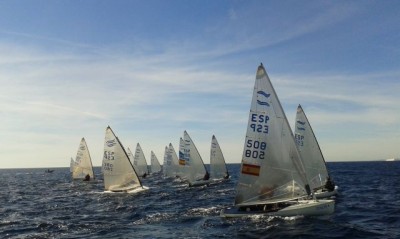 El viento estuvo esquivo en el Campeonato de España Clase Finn 