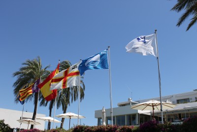 La Bandera Azul y la Q de Calidad Turística del Club de Mar Mallorca 