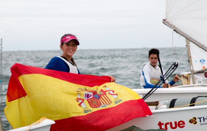 María Perelló, campeona del mundo de Optimist
