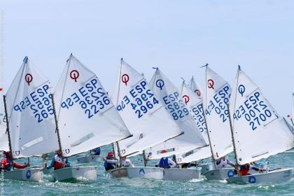 AECIO sigue trabajando para disputar las regatas nacionales en 2020