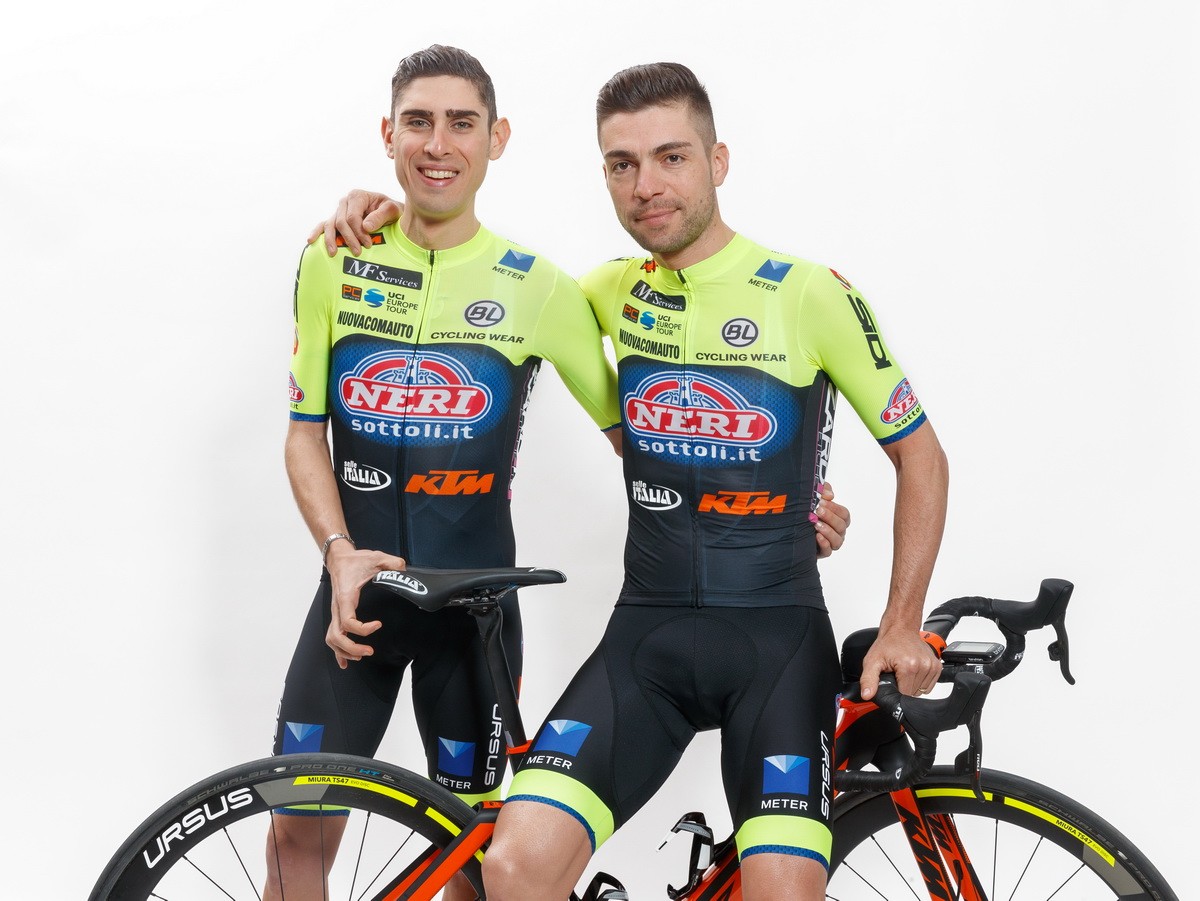  BL Bicycle firma el innovador maillot del Neri Sottoili-Selle Italia