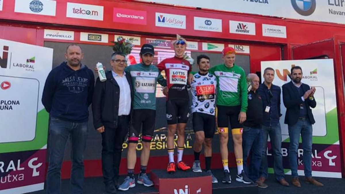  Maxim Van Girls se viste de rojo en la Vuelta a Navarra