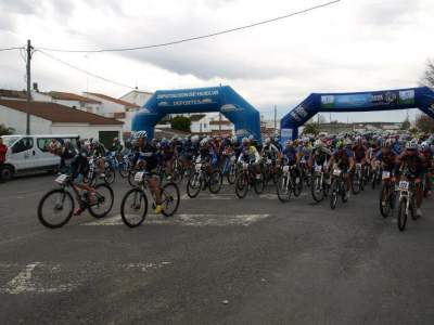 Ramirez Abeja también triunfa en MTB