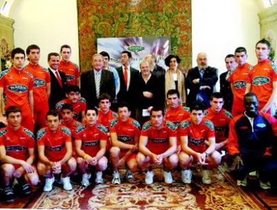 Cafés Baqué define su equipo para 2010