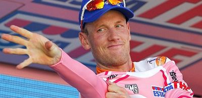 Giro de Italia: Pieter Weening sale líder de la etapa de tierra