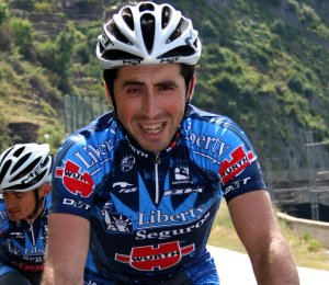 Joseba Beloki, con los favoritos en la primera jornada con montaña