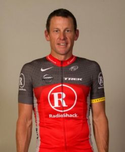 Lance Armstrong presenta su nuevo maillot