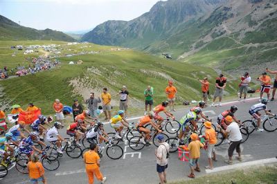 Tour de Francia: Samu Sánchez supera su día más difícil