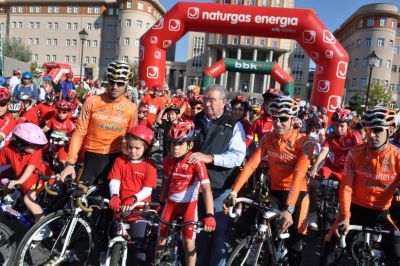 Casi 2.000 niños ruedan con Euskaltel Euskadi Casi 2.000 niños ruedan con Euskaltel Euskadi