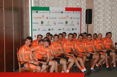 Samu Sánchez liderará al Euskaltel en la Vuelta al País Vasco 2012