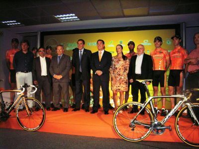 Euskaltel Euskadi camino del Tour de Francia 2012 con la continuidad asegurada