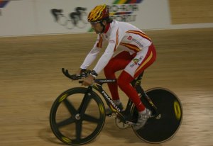 Sergi Escobar vuelve a la selección de pista