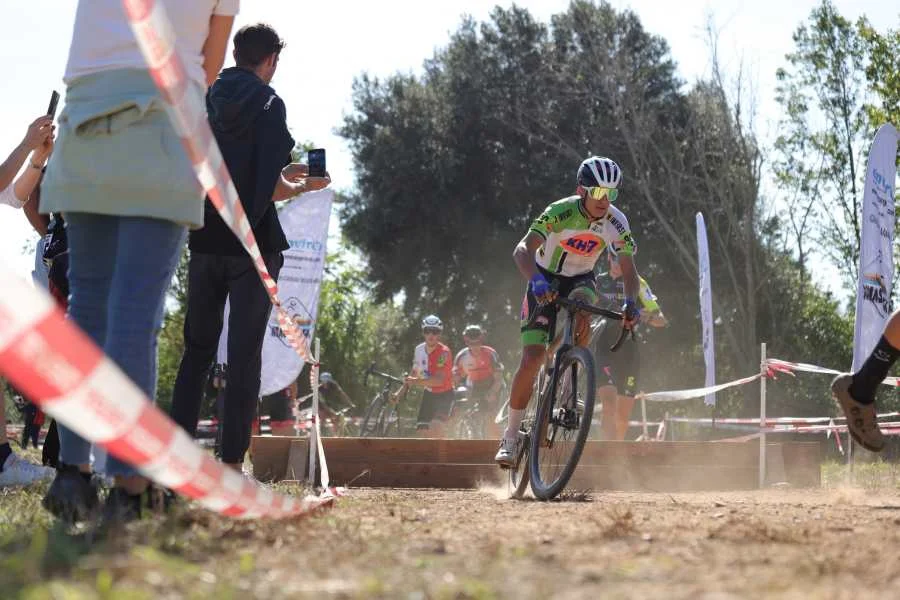 250 participantes abrieron la Copa Catalana de Ciclocross en Masquefa