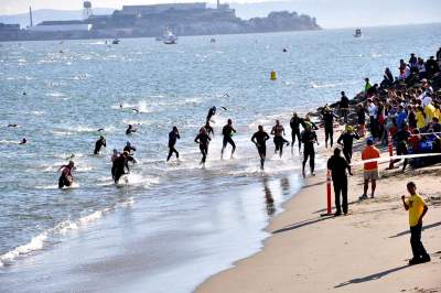 Muere un triatleta en el Escape from Alcatraz