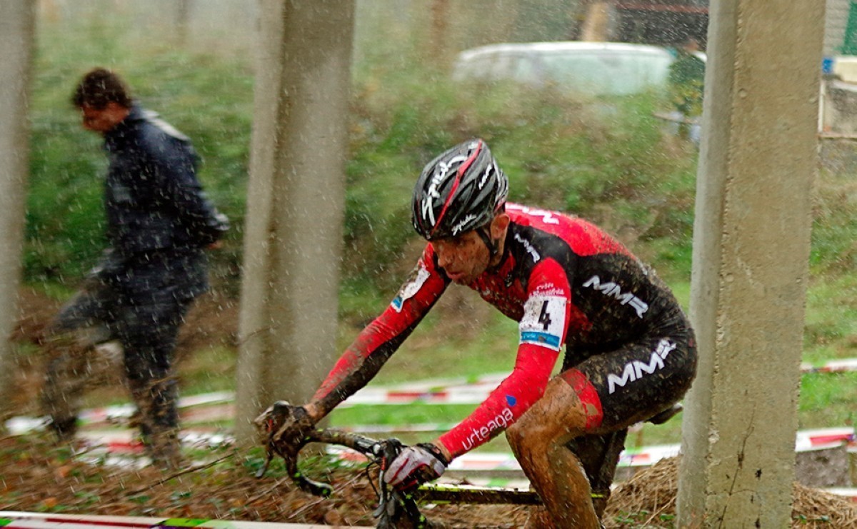 39º puesto para Larri en la Copa del mundo de Namur