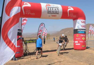  Marzio Deho gana la segunda etapa de la Titan Desert 2013