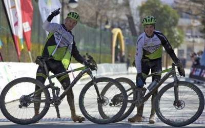 Thomas Litscher y Ondrej Cink ganan la cuarta etapa en la ABR