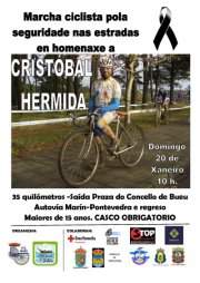 El pelotón con la marcha homenaje a Cristobal Hermida