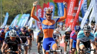 Theo Bos se impone al esprint en la tercera etapa del Eneco Tour