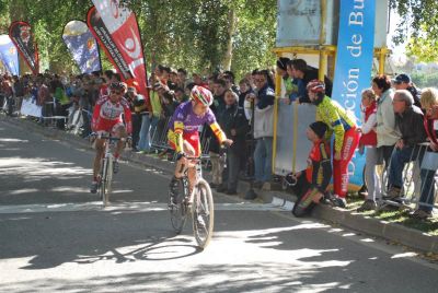 Stijn Huys sorprende a los españoles en Villarcayo