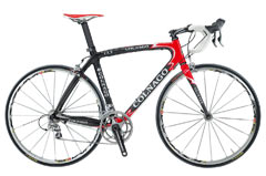Colnago presenta la novedosa CLX