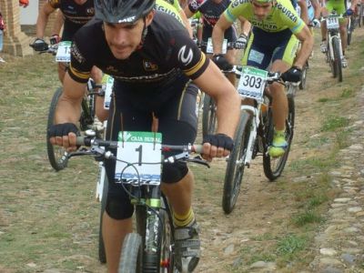 Doble podio y doble liderato para BikeZona Cannondale